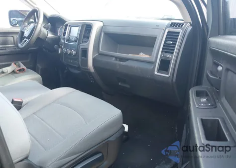 2017 Ram 1500 Tradesman 4X2 6'4 Box из США, поврежденный, VIN 1C6RR6FG0HS657974